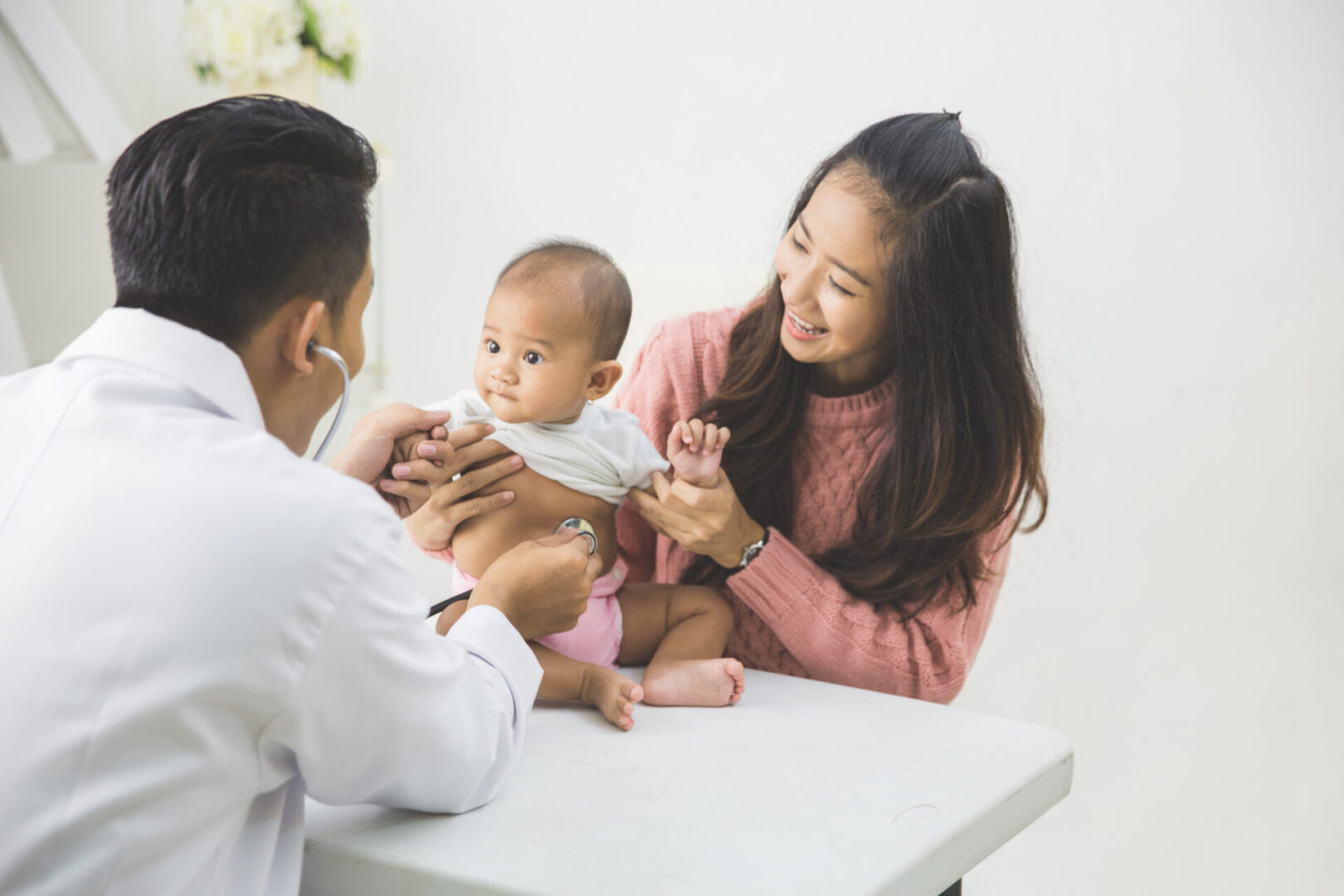 Portrait,Of,A,Baby,Being,Checked,By,A,Doctor,Using